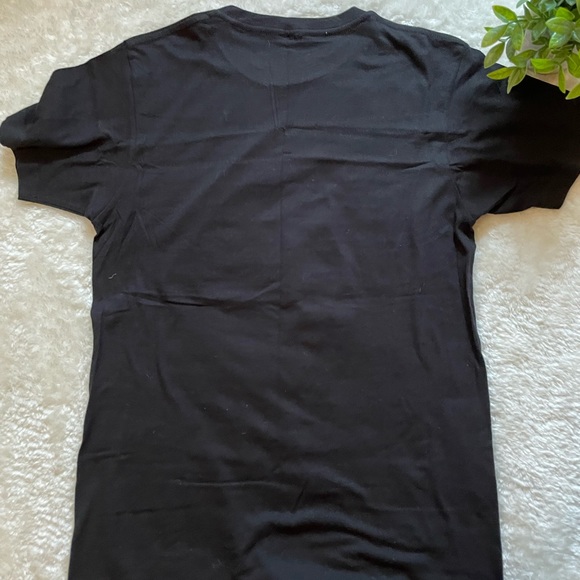 Black craft women’s size small t-shirt - Picture 4 of 4
